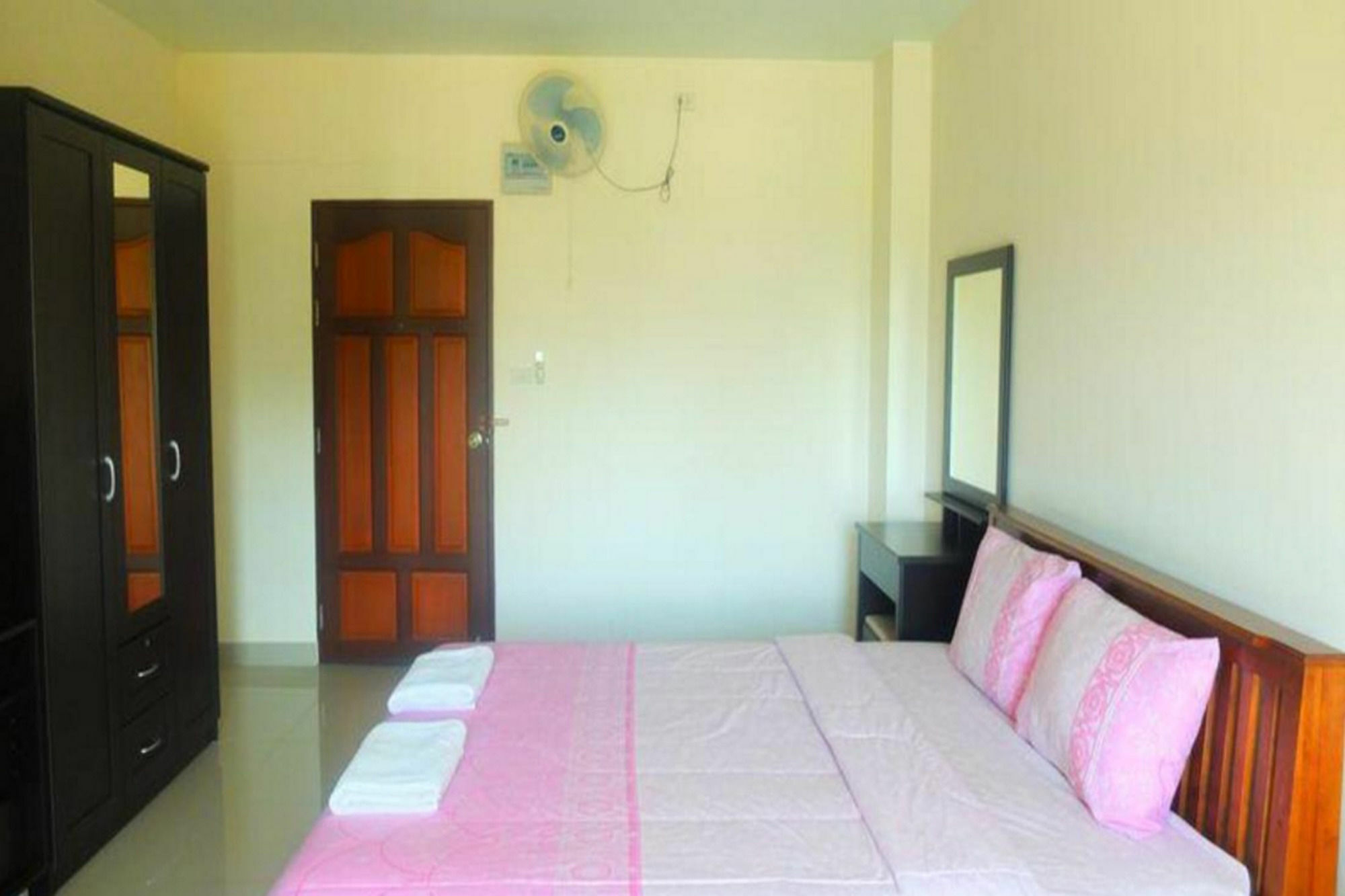 Lk Pavilion Executive Serviced Apartment Pattaya Exteriör bild